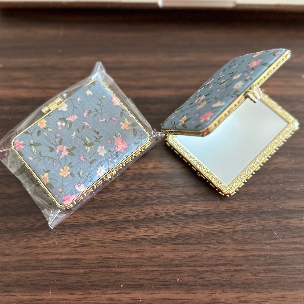 Flower Compact Mirror for Purse and Travel - Blue